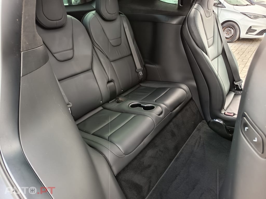 Tesla Model X 100D