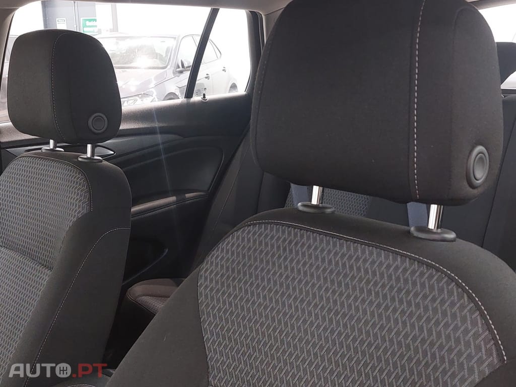 Opel Insignia 1.5 D Business Edition