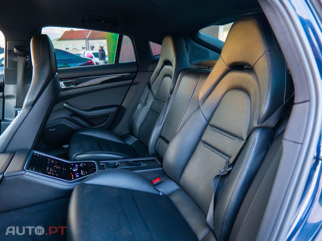Porsche Panamera 4 Executive
