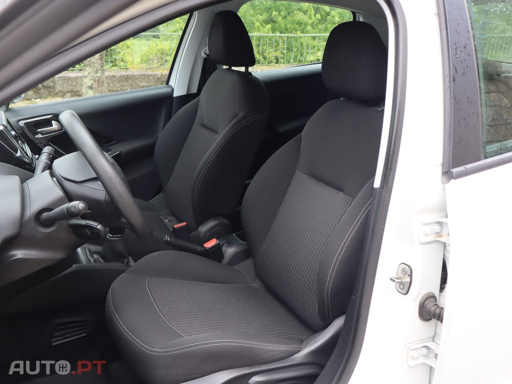 Peugeot 208 1.6 BlueHDi
