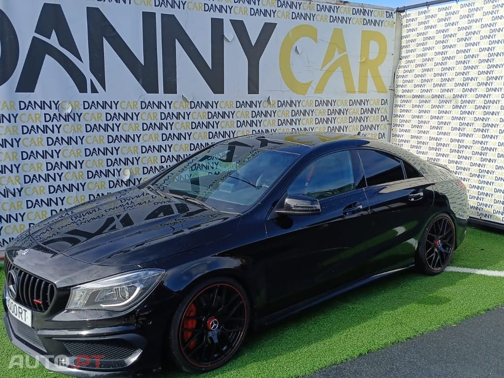 Mercedes-Benz CLA 45 AMG Performance