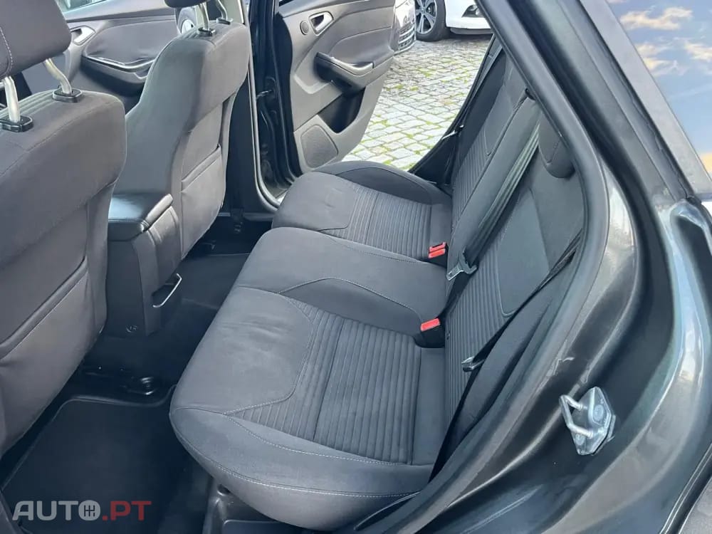 Ford Focus SW 1.0 SCTi Titanium