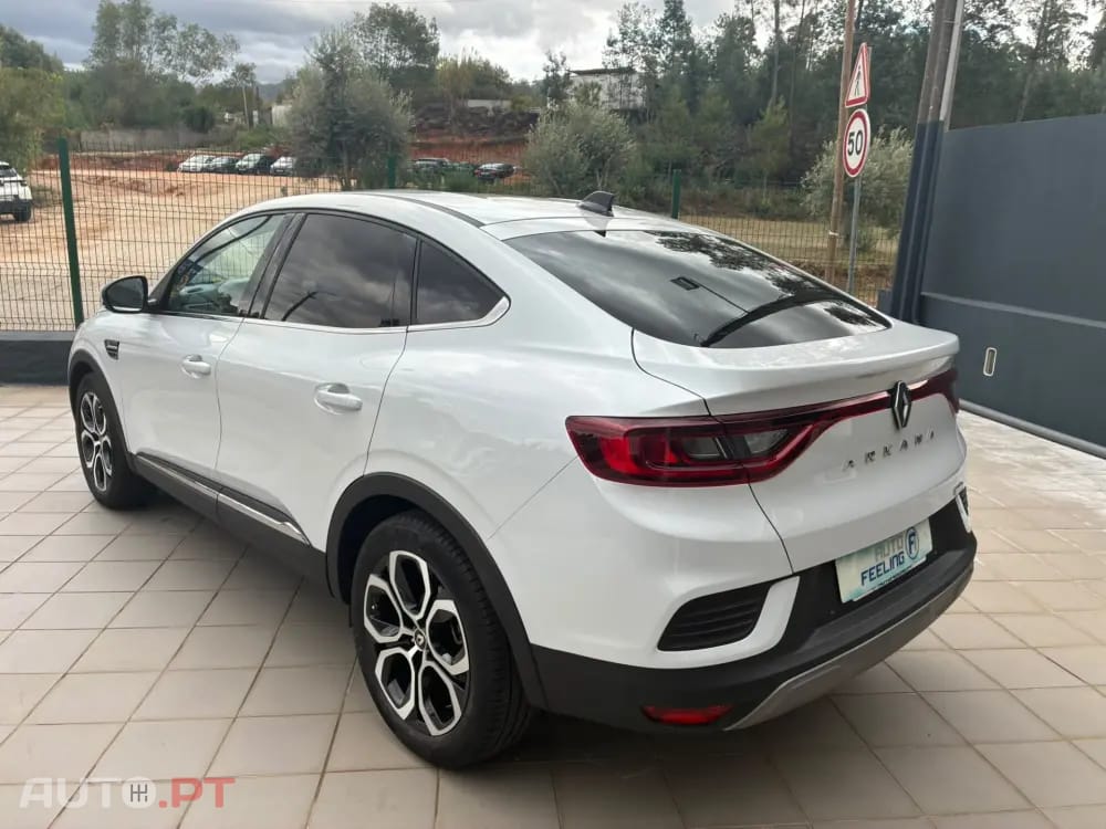 Renault Arkana 1.6 E-Tech Intens