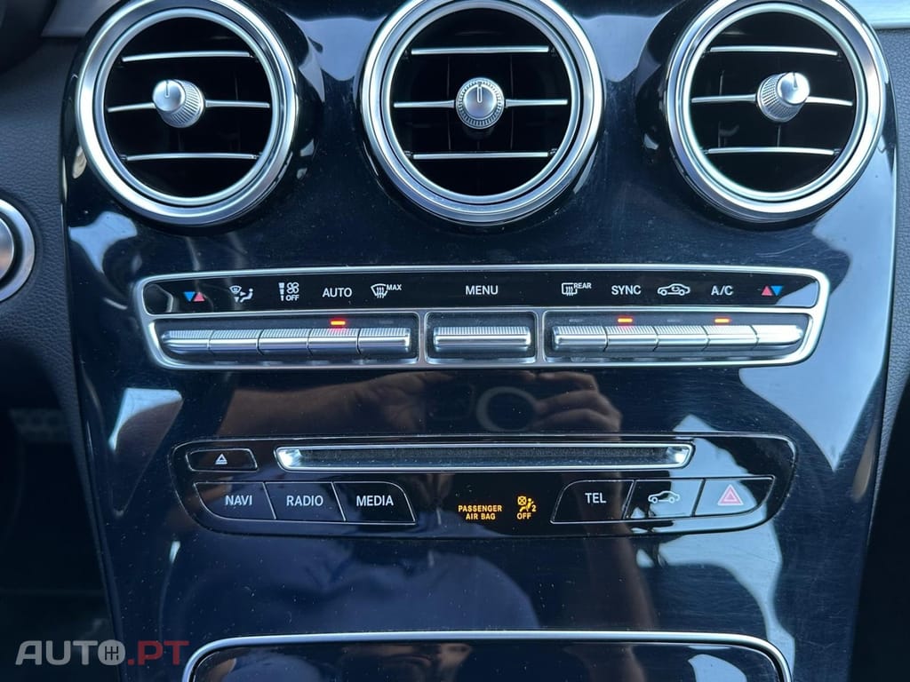 Mercedes-Benz C 300 h AMG Line