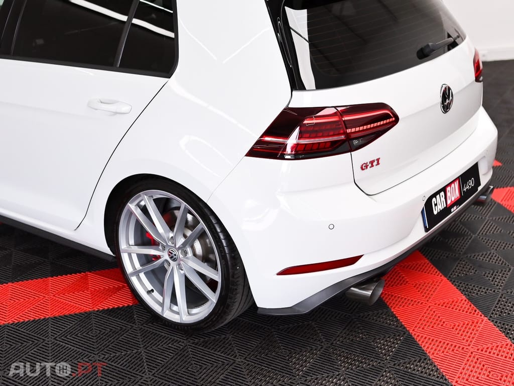 Volkswagen Golf 2.0 TSi GTi DSG Performance