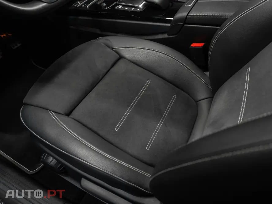 Mercedes-Benz A 250 e 8G-DCT AMG Line