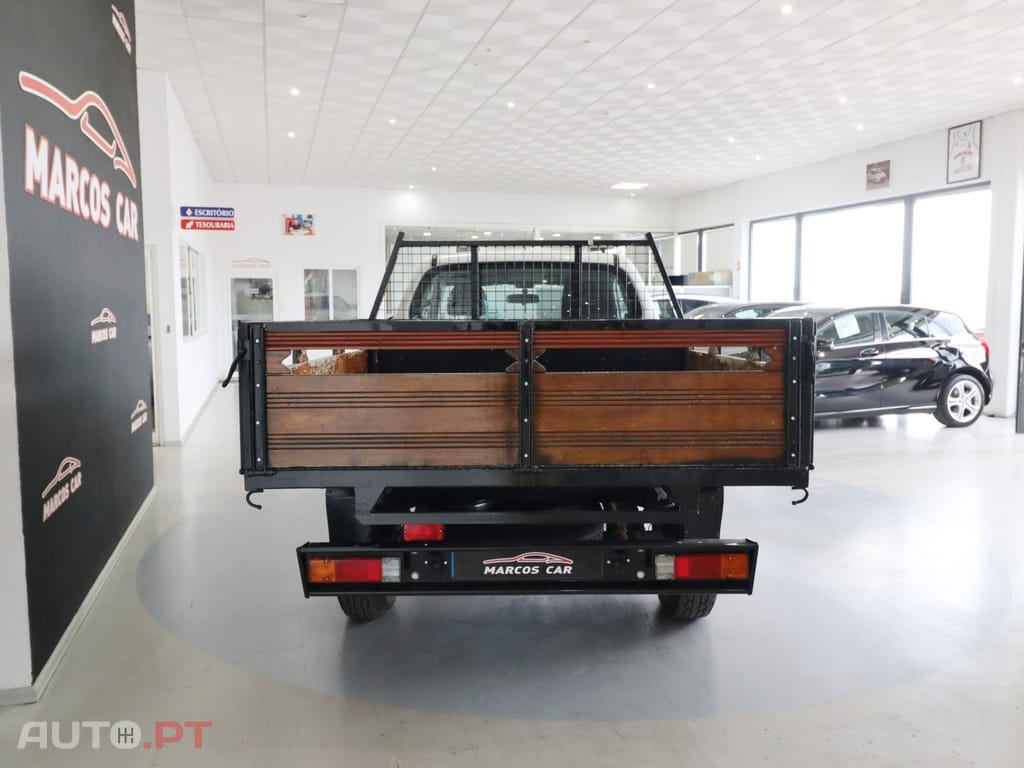 Mitsubishi L200 2.5 DI-D Club In.AC 3L 4WD