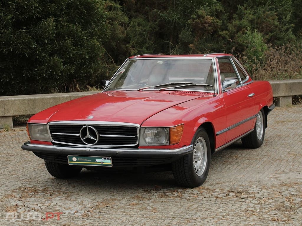 Mercedes-Benz SL 350 R107