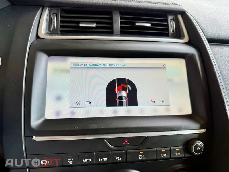 Jaguar E-Pace 2.0 i4D R-Dynamic S AWD Aut.