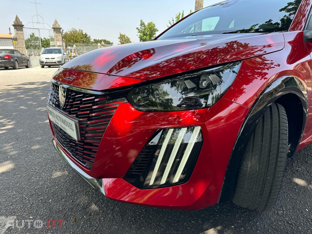 Peugeot E-208 50 kWh GT Pack
