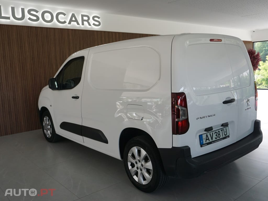 Peugeot Partner 1.5 BlueHDi Asphalt Standard