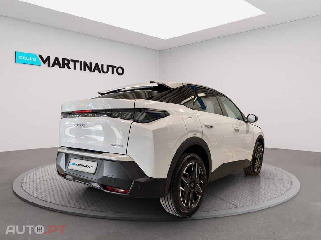 Peugeot 3008 1.2 Hybrid Allure e-DCS6
