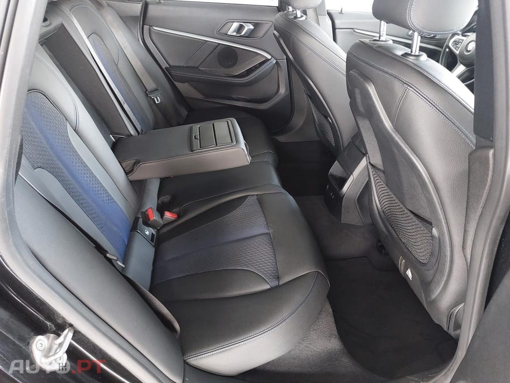 BMW 216 d Pack Desportivo M