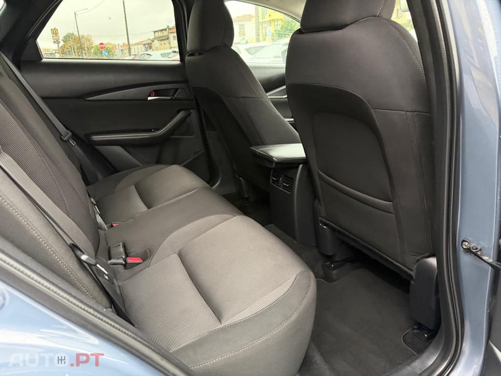 Mazda CX-30 2.0 e-Skyactiv-G Exclusive-line