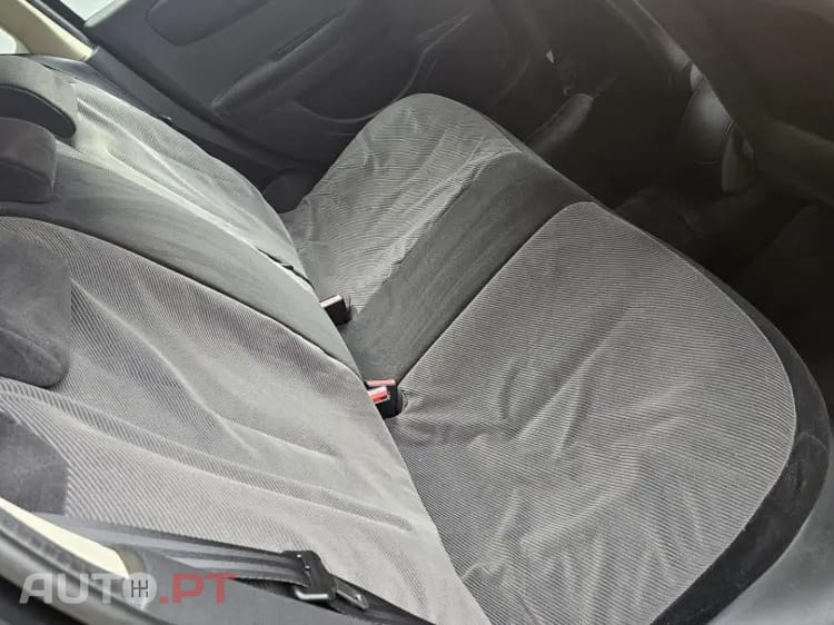 Citroen C4 1.4 16V SX