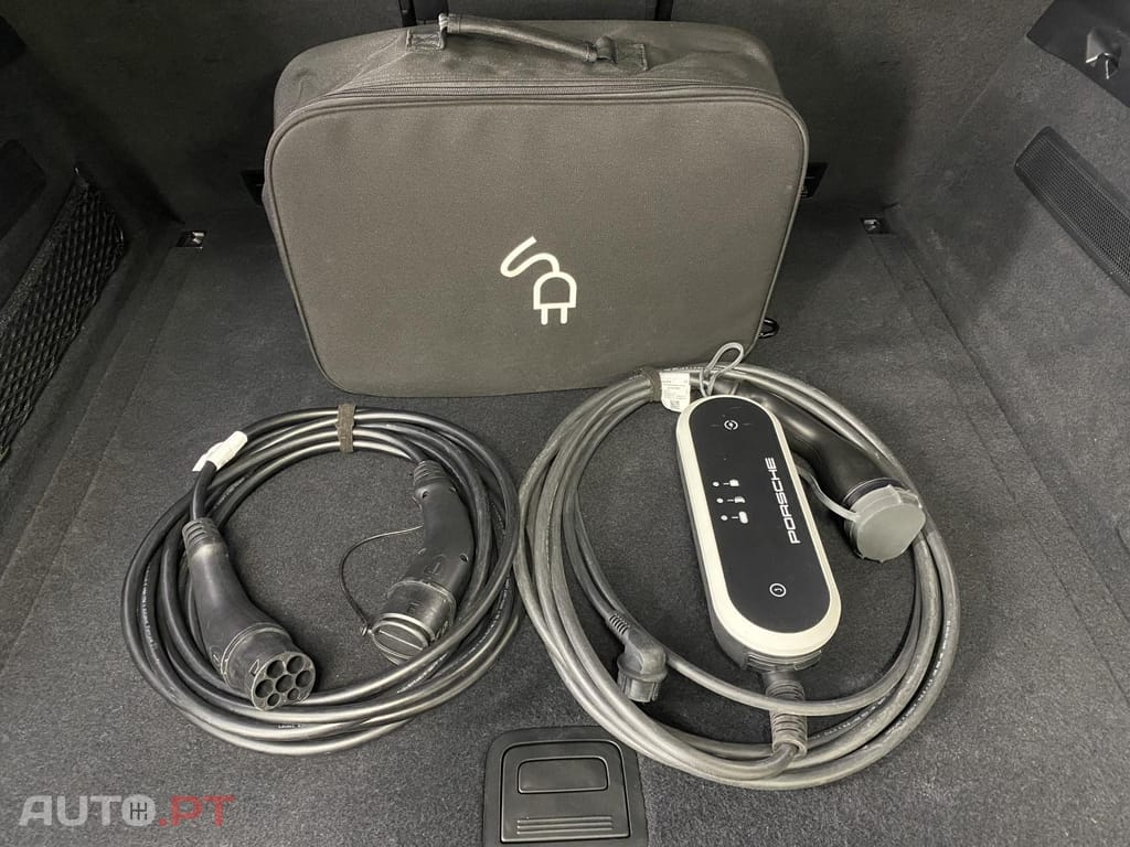 Porsche Cayenne 3.0 E-Hybrid Tiptronic