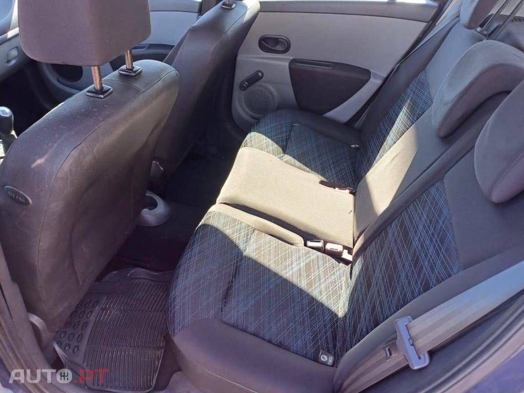 Renault Clio 1.2 16V Confort
