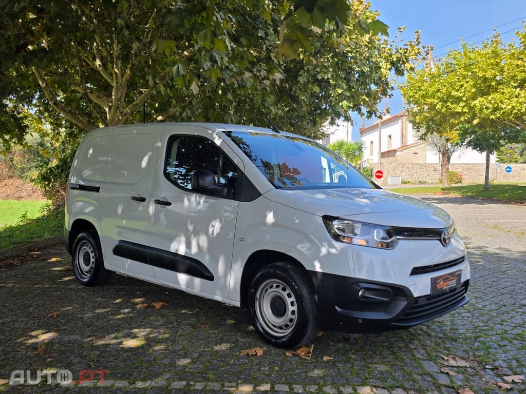 Toyota Proace City 1.5D L1 Exclusive