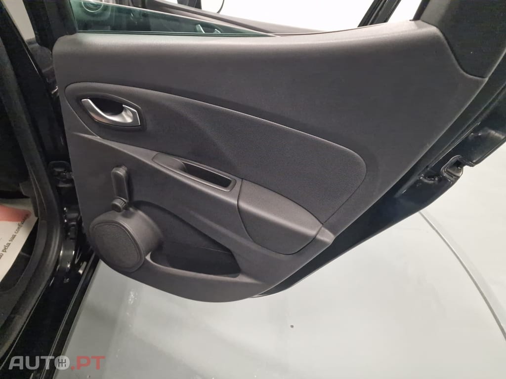 Renault Clio 0.9 TCE LIMITED GPS