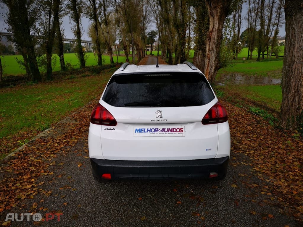 Peugeot 2008 1.6 BlueHDi Style