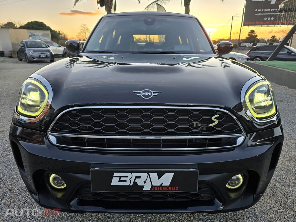MINI Countryman Cooper SE Premium Essential Auto