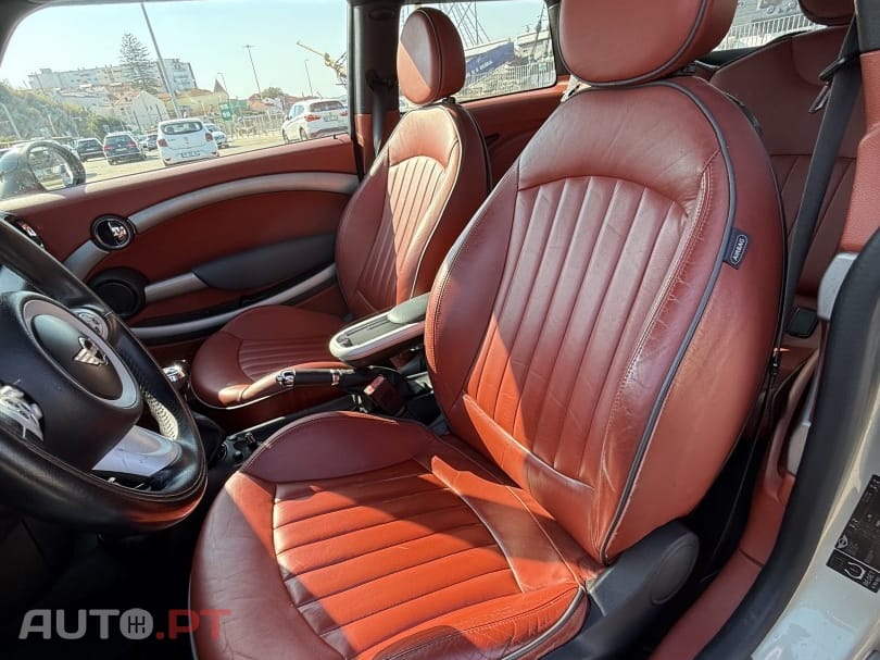 MINI Cooper Cooper S