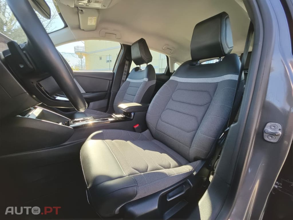 Citroen C4 1.2 PureTech Feel Pack EAT8