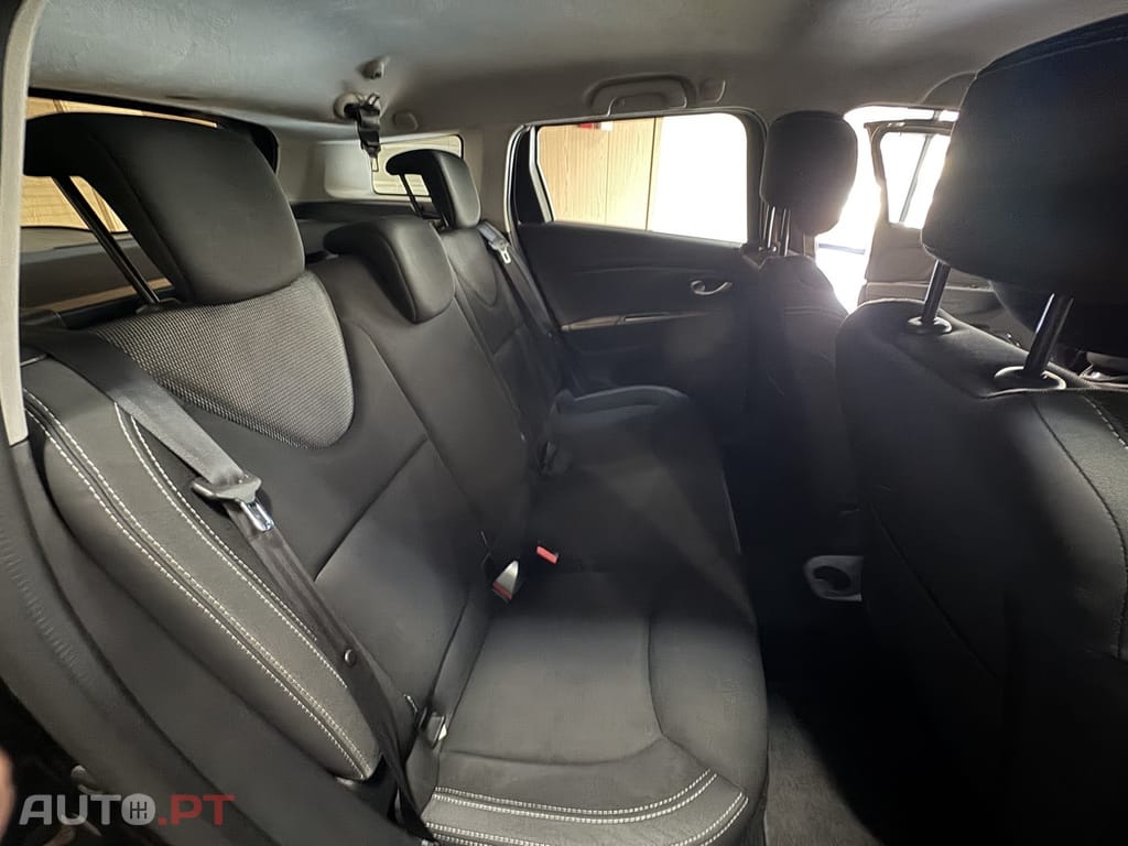 Renault Clio Sport Tourer 1.5 dCi Limited