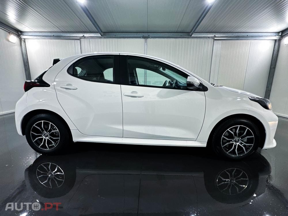 Toyota Yaris Hybrid Dynamic Edition