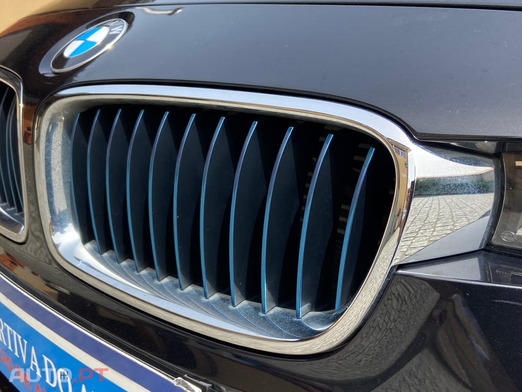 BMW 330 e iPerformace Line Sport Auto