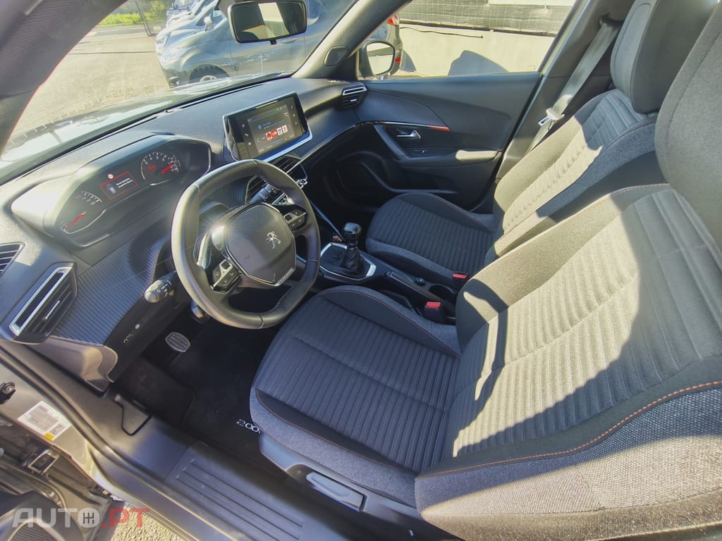 Peugeot 2008 1.2 PureTech Active Pack