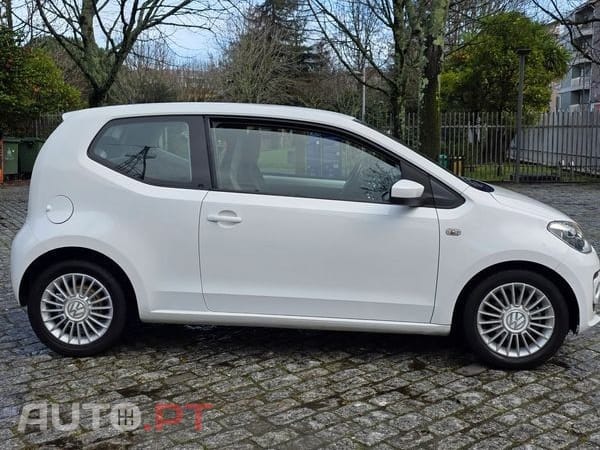 Volkswagen Up! 1.0 75 CV