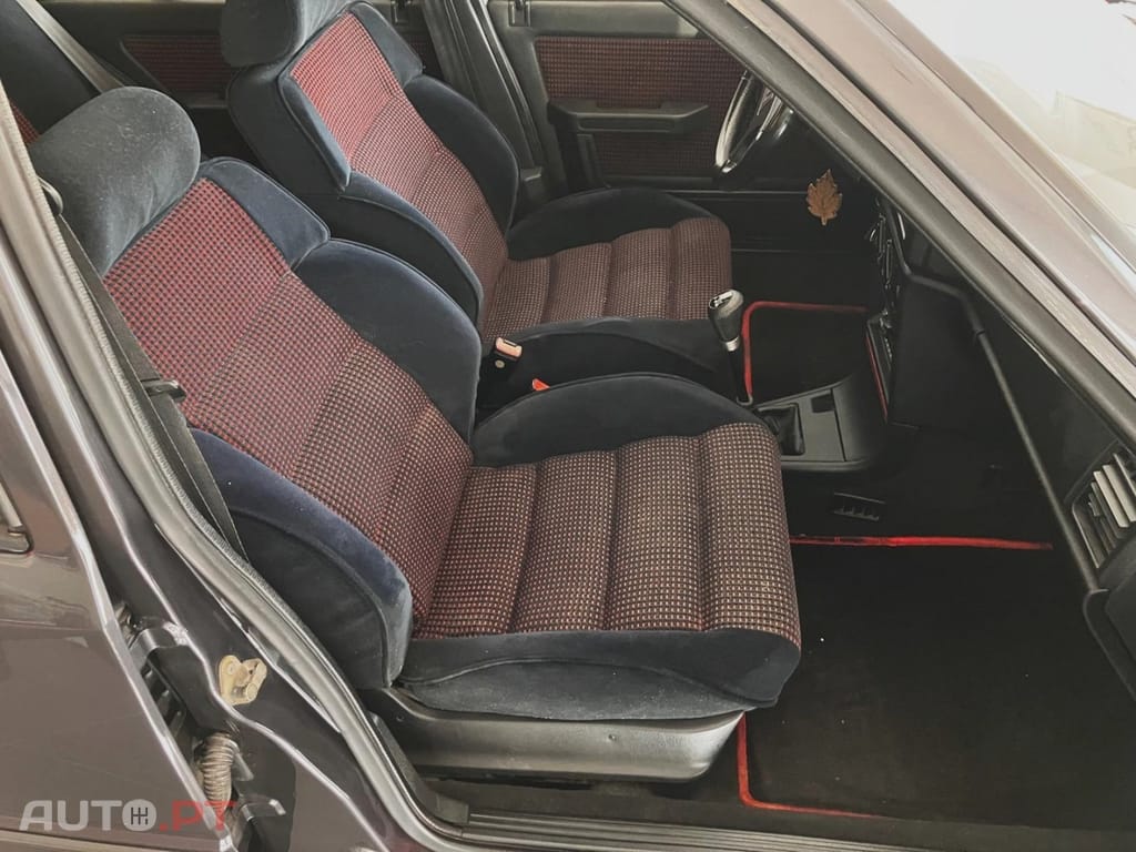 Peugeot 309 1.9 GTi