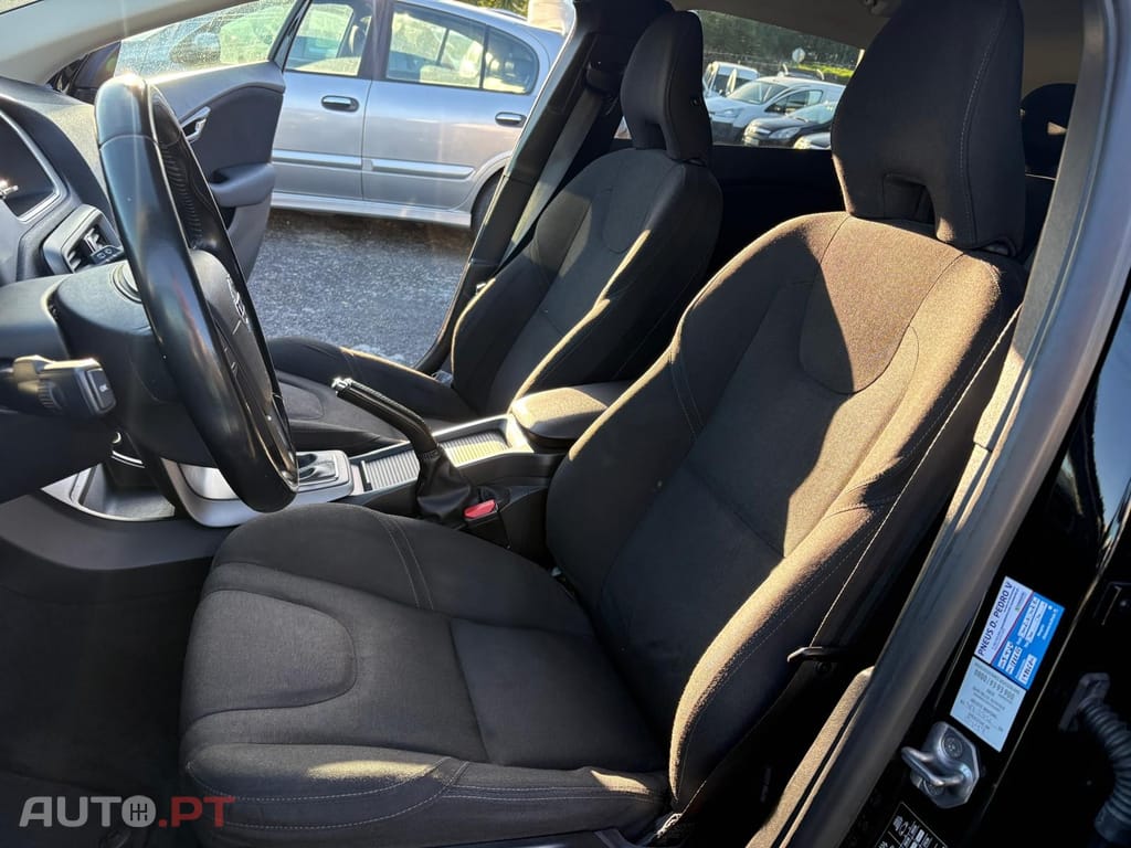 Volvo V40 1.6 D2 Kinetic Powershift