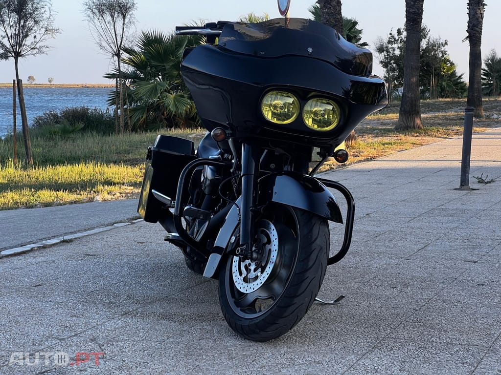 Harley Davidson Road road glade