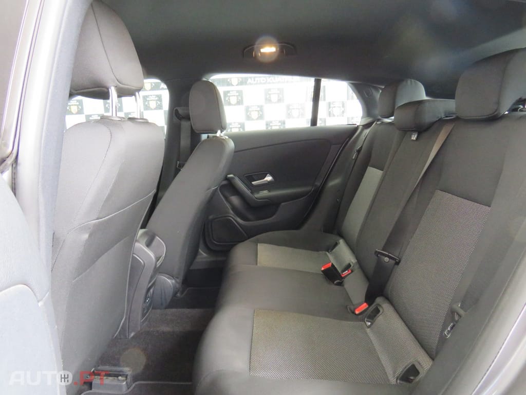 Mercedes-Benz CLA 180 d Shooting Brake Style Plus