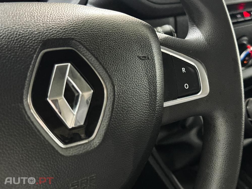 Renault Master L2H2 2.3 DCi 135cv Confort