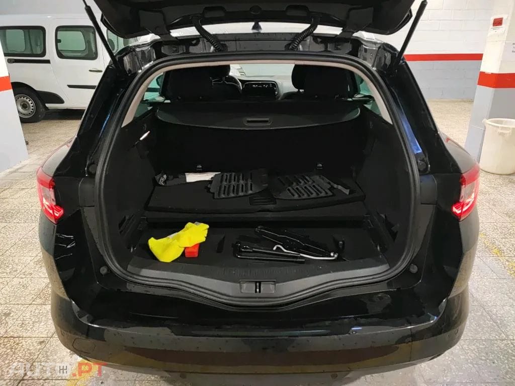 Renault Mégane Sport Tourer 1.5 Blue dCi Limited