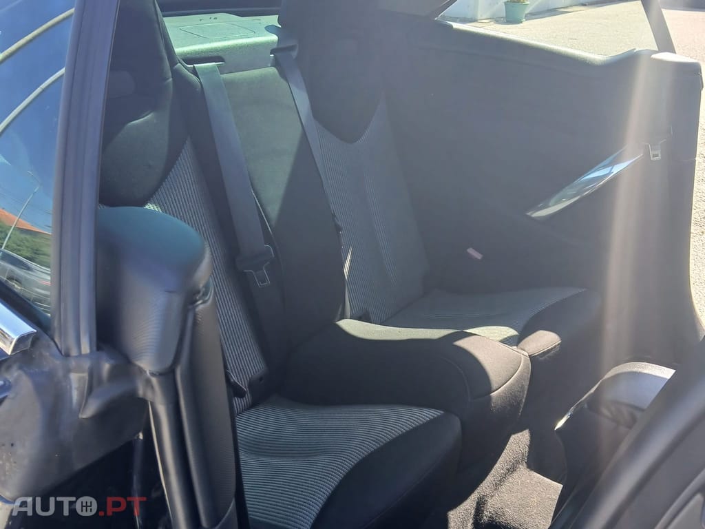 Peugeot 308 CC 2.0 HDi Sport