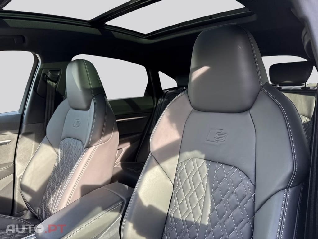Audi E-Tron I.V.A DEDUTIVEL S  BLACK 
