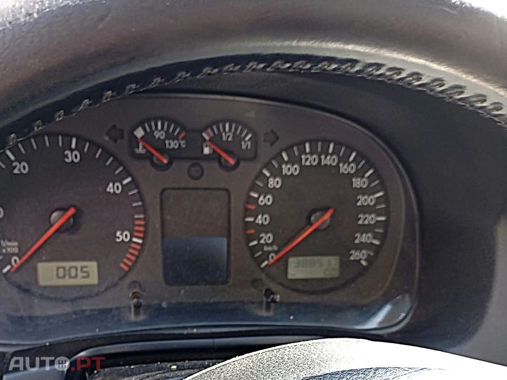Volkswagen Golf 1.9 Tdi Higline 3 portas