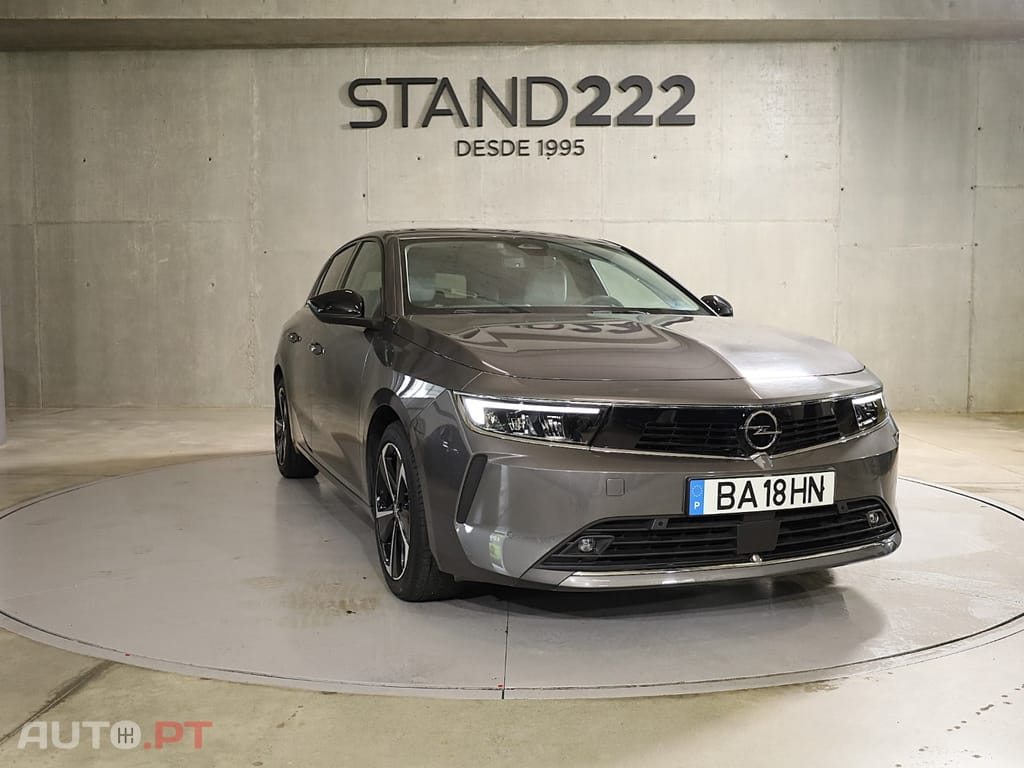 Opel Astra 1.2 T Elegance