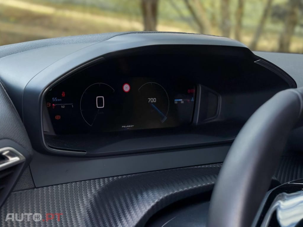 Peugeot 2008 1.2 PureTech Allure