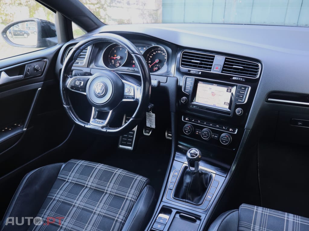 Volkswagen Golf 2.0 TDi GTD
