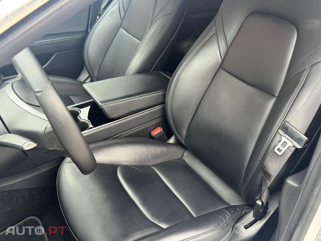 Tesla Model 3 Long-Range Dual Motor AWD