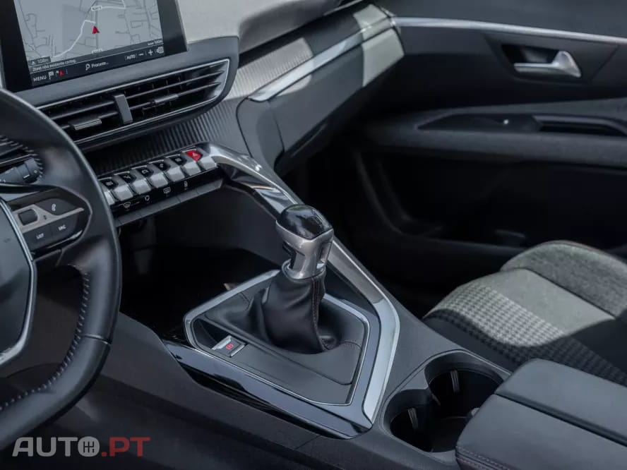 Peugeot 3008 1.5 BlueHDi Allure