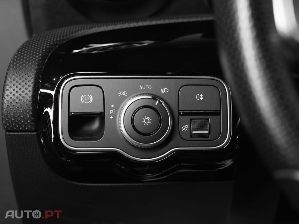 Mercedes-Benz CLA 250 e Shooting Brake AMG Line