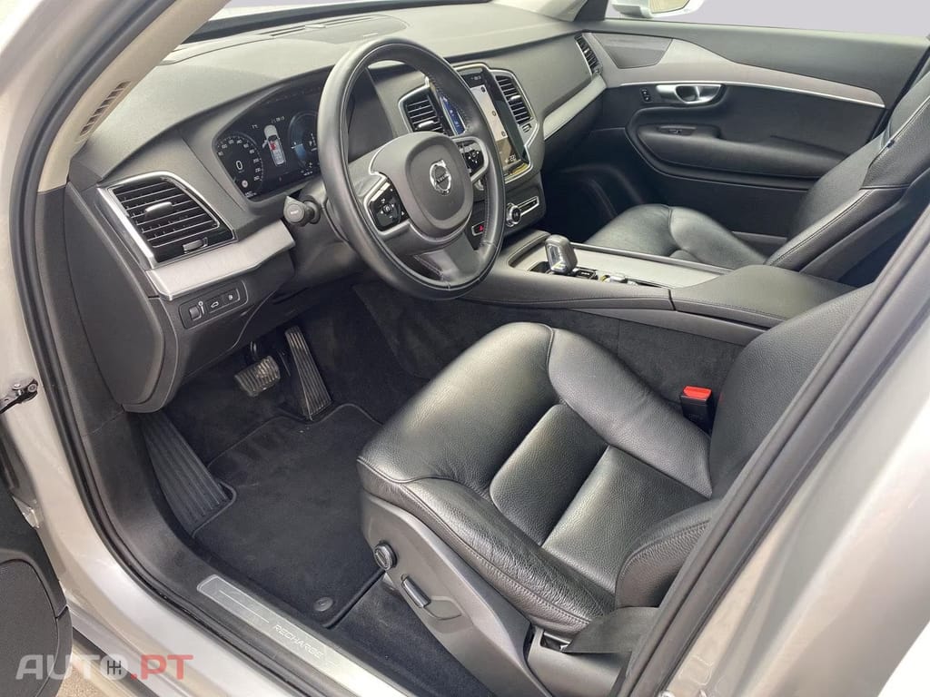 Volvo XC90 T8 AWD I.V.A DEDUTIVEL