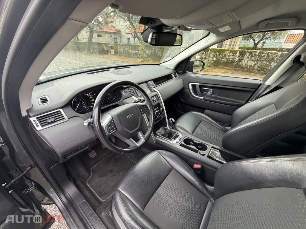 Land Rover Discovery Sport 2.0 eD4 HSE