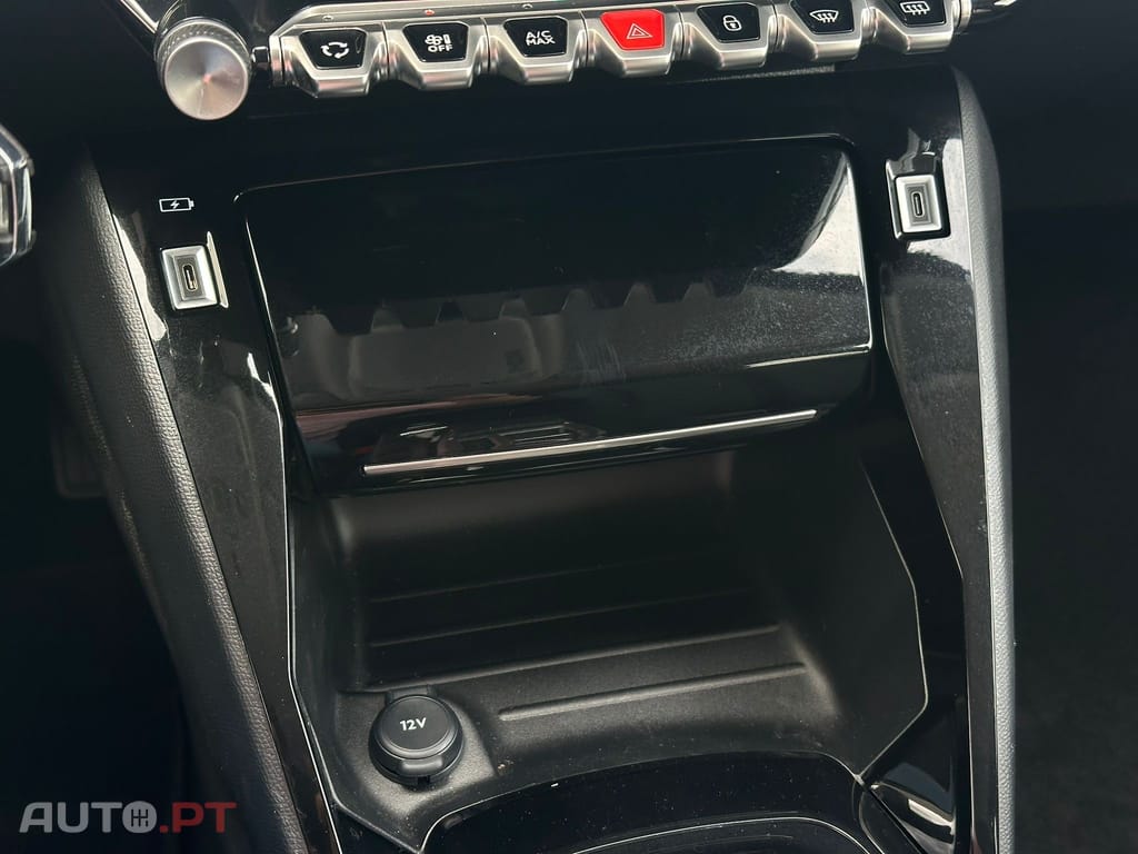 Peugeot 208 1.2 Hybrid Allure e-DCS6